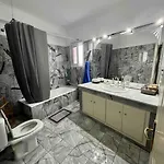 180° View Anabolu