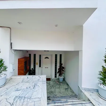 Apartment 180° View *